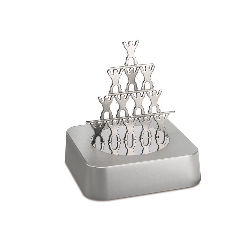 Presse-papier pyramide humaine