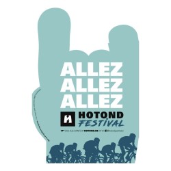 Main de supporter en carton 23x34cm