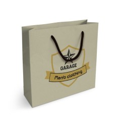 Sac en Papier épais couché mat 170 g/m² 23x32x10cm