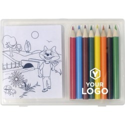 Set à dessin de 8 crayons de couleur et 20 feuilles