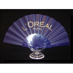 Eventail en plastique avec toile tissu