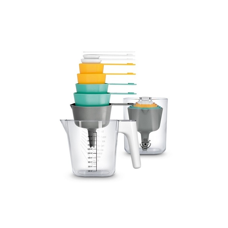 Cuilleres et pichet doseurs & entonnoir & spatule