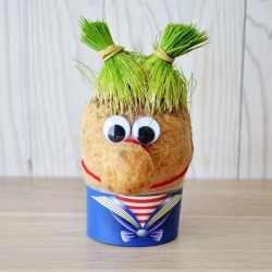 Tête en herbe - cube quadri