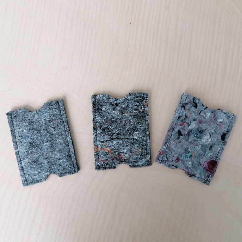 Porte- cartes en feutre recyclé