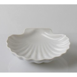 Assiette en forme de coquille Saint-Jacques