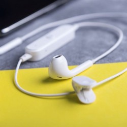 Écouteurs bluetooth basiques