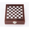 Set à vin avec jeu d'échecs