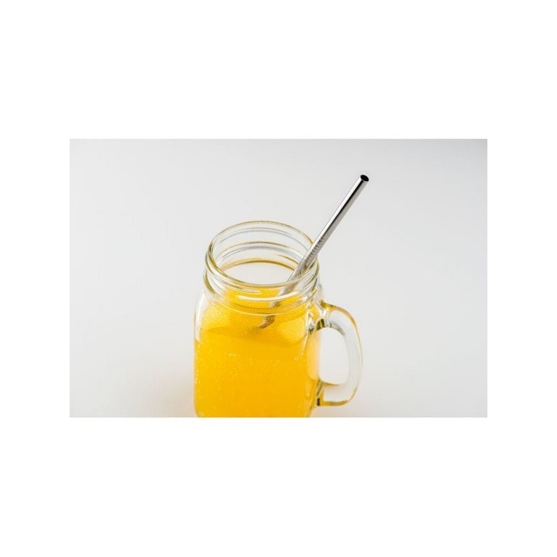 Paille et brossettes en acier.