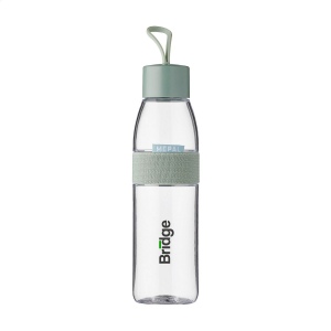Bouteille d'eau en plastique, design et réutilisable, de la gamme