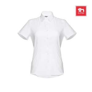 Chemise oxford à manches courtes pour femmes. Couleur blanche