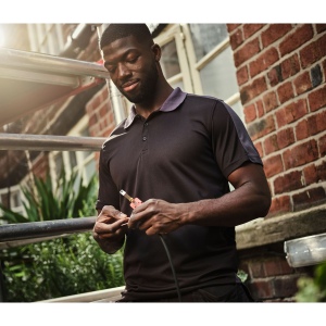 Polo contrasté, vue 2