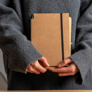 Carnet taille L 148 × 210 × 11 mm, vue 8
